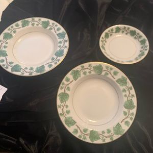 Royal Jackson Fine China Emerald Ivy Pattern